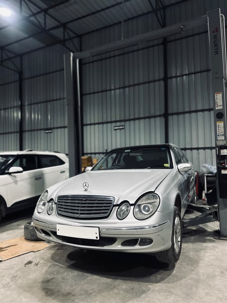 Mercedes E-Class — Fuel pump, discs & brake pads